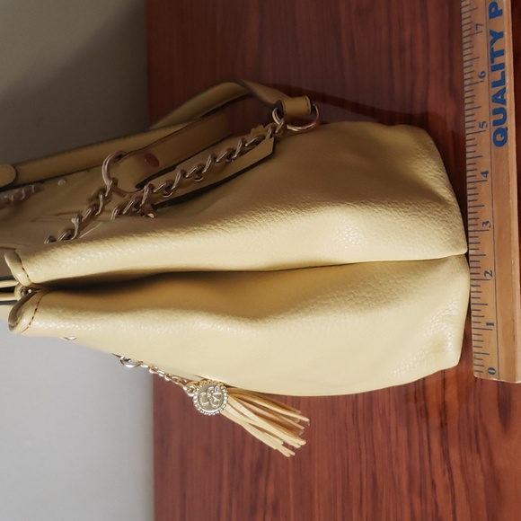 Jessica Simpson Womens Malena. Beautiful Yellow Mustard Scalloped Handbag Purse - Picture 12 of 17